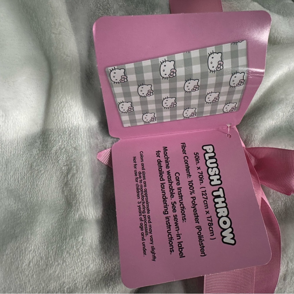 A hello kitty blanket